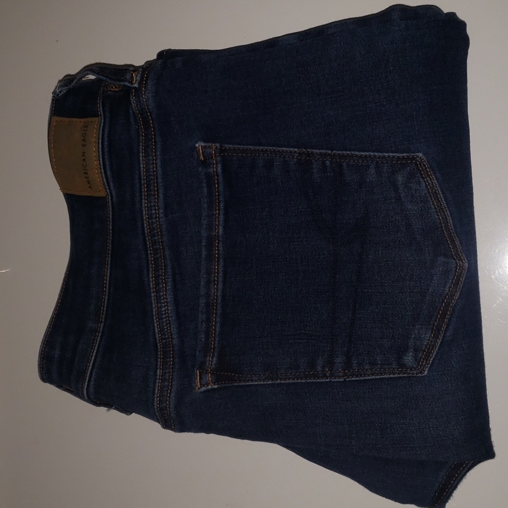 AMERICAN EAGLE